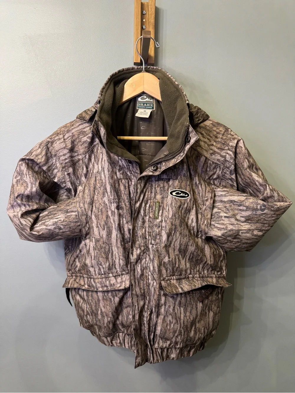 Drake Kids' Mossy Oak Bottomland Camo Puffer Jacket - Brown & Green
